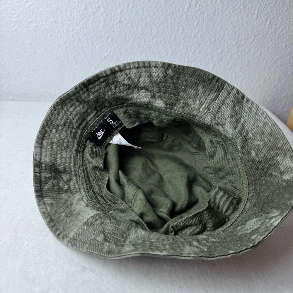 Nike Apex Tie Dye Bucket Hat Khaki Green Adults Size Small FB5386 325 Beach